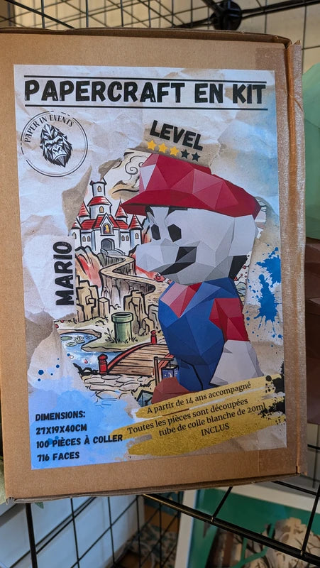 packaging du kit papercraft mario de chez paper in events