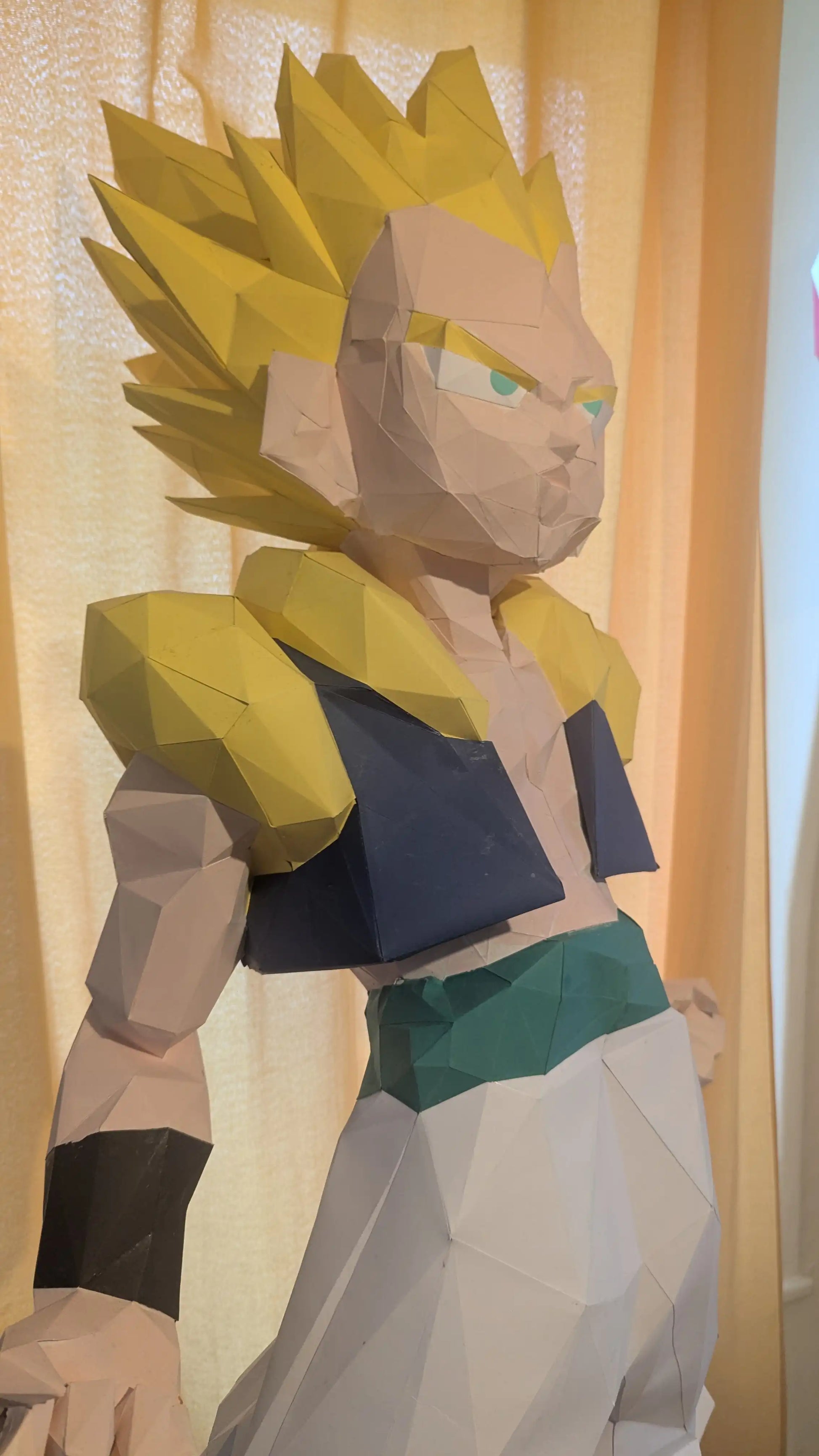 gotrunks vue 3/4 papercraft dragon ball