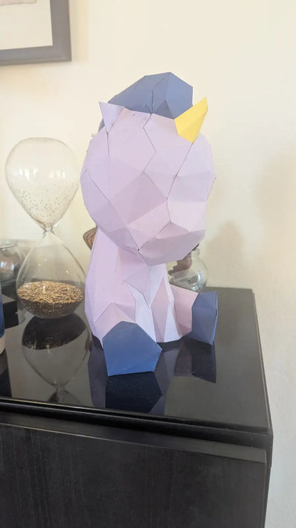 Figurine papercraft licorne en papier – modèle DIY
