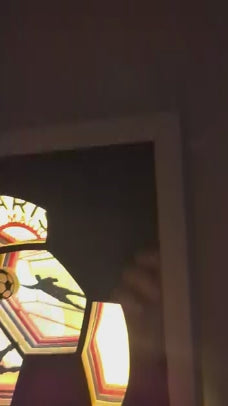 mise en lumière d’un cadre football en papier superposé