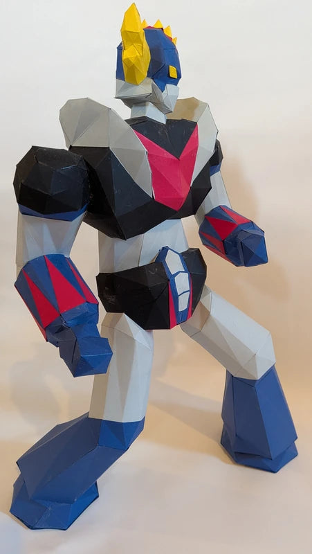 Robot japonais Goldorak en papercraft 3D, figurine design pour décoration d'intérieur.