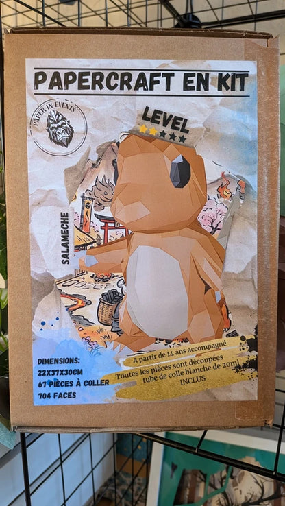 packaging du kit papercraft salameche de chez paper in events