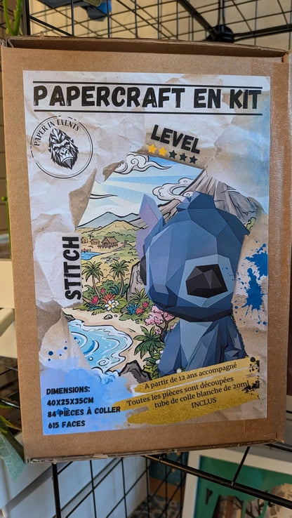 packaging du kit papercraft stitch de chez paper in events